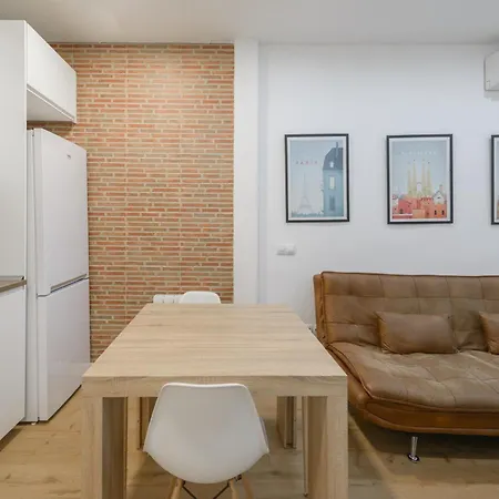 Avila Calle, Precioso Estudio En Santiago Bernabeu-estrecho En Segundo Piso Sin Ascensor Apartment