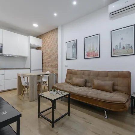 Apartment Avila Calle, Precioso Estudio En Santiago Bernabeu-estrecho En Segundo Piso Sin Ascensor