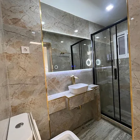 Harli4 Luxury Plaza Mayor Apartment *