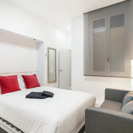 Chueca San Anton Apartment *