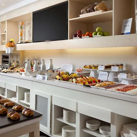 Nh Atocha Hotel