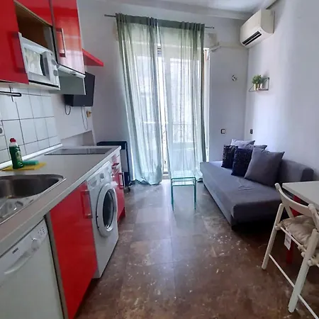 Econostay Fuencarral Διαμέρισμα *