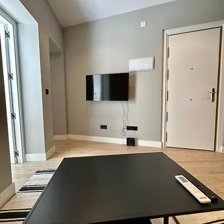 De 2hab 5pax En Calle Silva E2 * Madrid