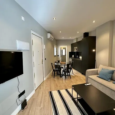 Apartamento De 2hab 5pax En Calle Silva E2