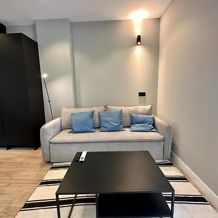 Apartamento De 2hab 5pax En Calle Silva E2 Madrid