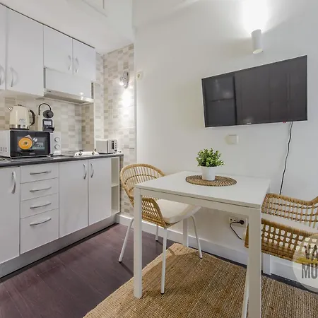 Apartamento Nuevo Loft 1hab 3pax En Plena Plaza De Chueca *