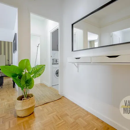 Apartamento Practico 7pax En Calle Santa Ana Centro De