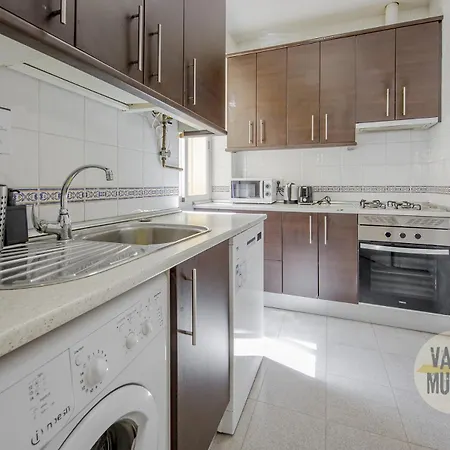 Apartamento Practico 7pax En Calle Santa Ana Centro De
