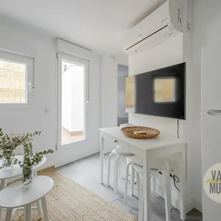 Atico Calle Silva 3pax Con Terraza Esquina Con Gran Via E2 Madrid