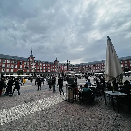 Nuevo Apt De 7pax En Calle Mayor 11 En La Puerta Del Sol Apartment *