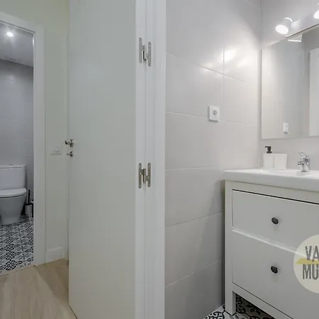 New Apt De 7pax En El Corazon De Malasana * Madrid