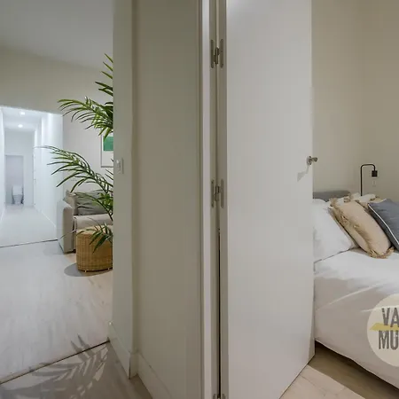 New Apt De 7pax En El Corazon De Malasana