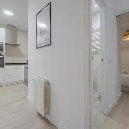 Elegante Apartamento En El Centro De Madrid-rastro Appartamento