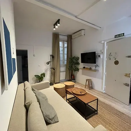 Premium 9pax En Calle Olmo - Centro De E1 Madrid