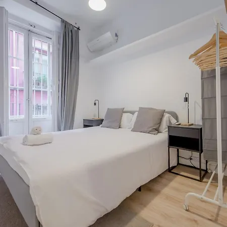 Premium 9pax En Calle Olmo - Centro De E1 * Madrid