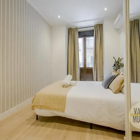 Elegante Apt De 7pax En El Corazon De Chueca Apartment *