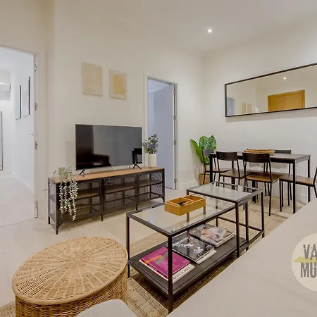 Apartment Elegante Apt De 7pax En El Corazon De Chueca Madrid