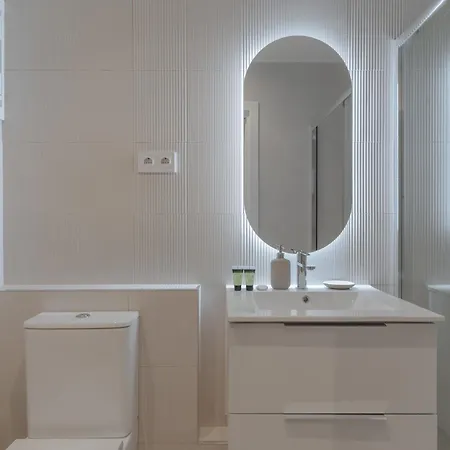 Apartment Modern, Centric -2bd 2bth- Delicias Madrid