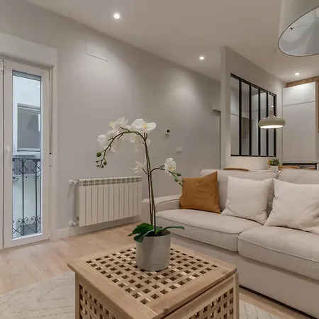 Modern, Centric -2bd 2bth- Delicias Apartment Madrid