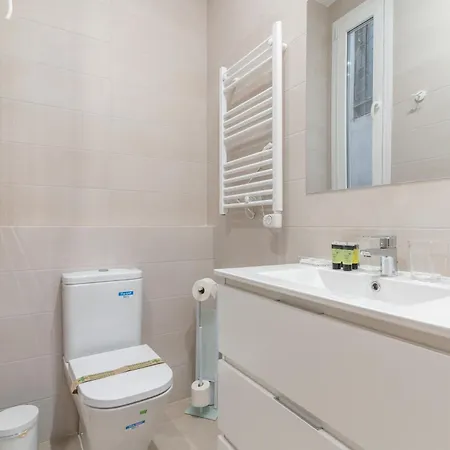 Spacious Central-3bedrooms 3bathrooms-sol * マドリード