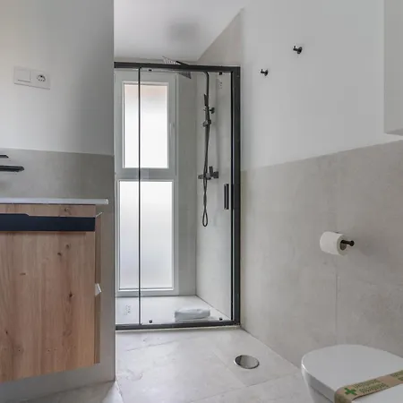Bright With Terrace- 2bd 2bth- Salamanca Madrid