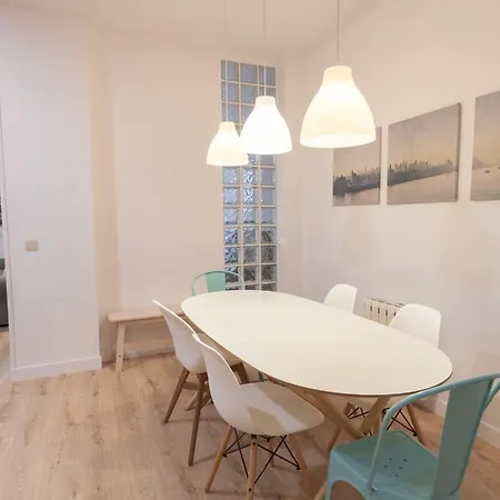 Enorme Y Acogedor Piso En La Puerta Del Sol Apartment