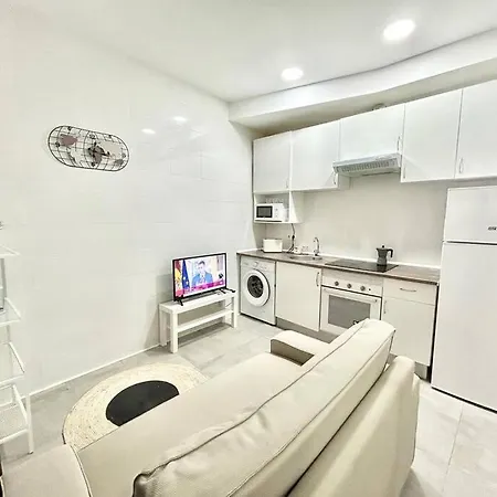 Apartamento Metro Avenida De America 01 *
