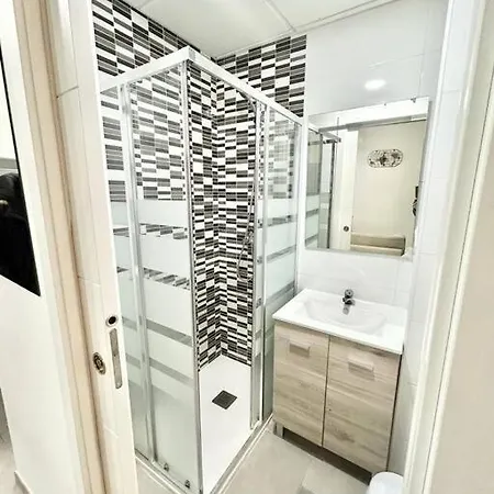 Apartamento Metro Avenida De America 01