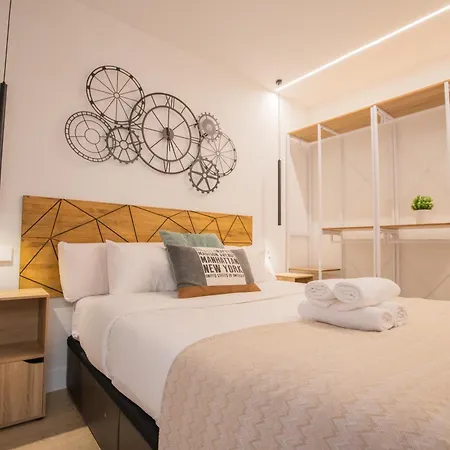 Apartamento Edificio Leganitos Xv Madrid