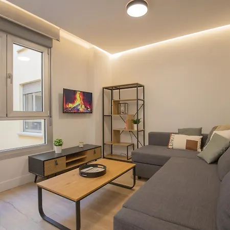 Apartamento Edificio Leganitos Xv Madrid