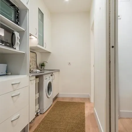 Cozy 1bd 1bth - Anton Martin *