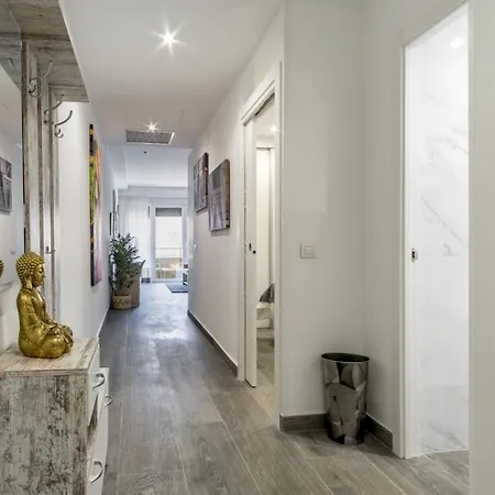 Brigth- Pool Parking-1bd 1bth-prado Apartamento