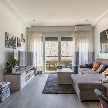 Brigth- Pool Parking-1bd 1bth-prado Madri