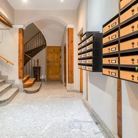 1 Bedroom 1 Bathroom Furnished - Malasana - Modern In Downtown Area - Mintystay Apartment