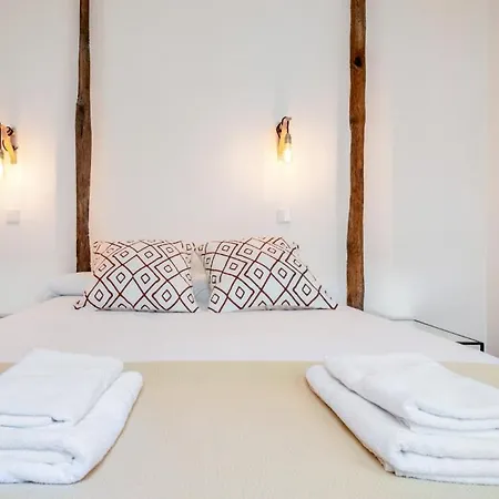 1 Bedroom 1 Bathroom Furnished - Malasana - Modern In Downtown Area - Mintystay *