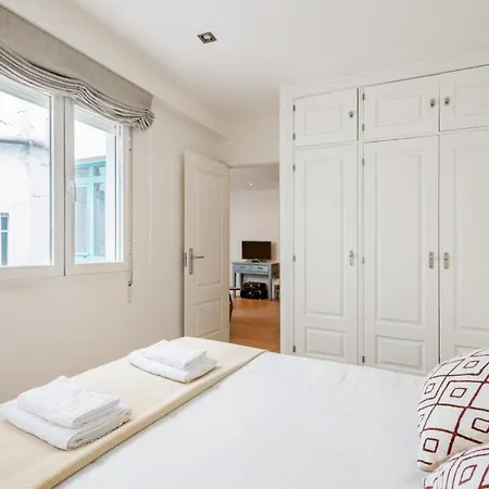 1 Bedroom 1 Bathroom Furnished - Malasana - Modern In Downtown Area - Mintystay Madrid