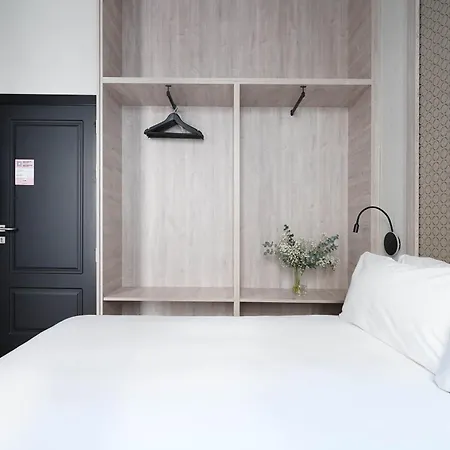 Numa Luna Aparthotel 4*