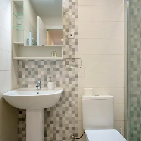 Cozy- 1 Bd 1,5 Bth - Delicias Atocha Apartment Madrid