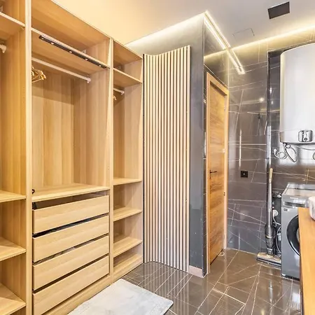 Luxury And Elegant Appartement