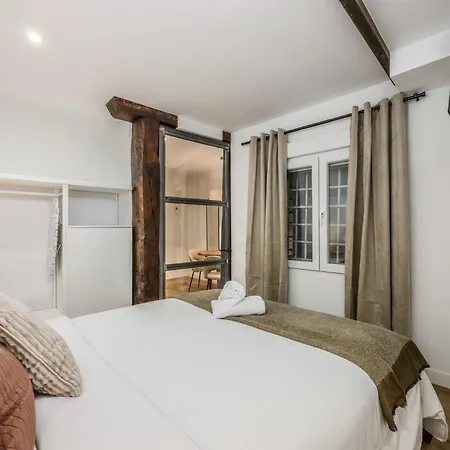 Encantador Plaza Del Callao, Mid Term Apartment Madrid
