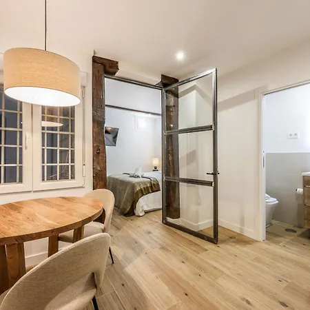 Encantador Plaza Del Callao, Mid Term Appartement *