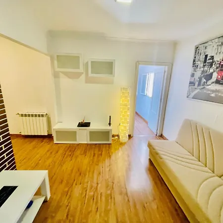 Apartment Solo Fin De Ano 5 Personas Maximo Madrid