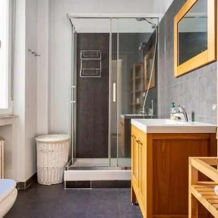Executive Bright Y Apartment