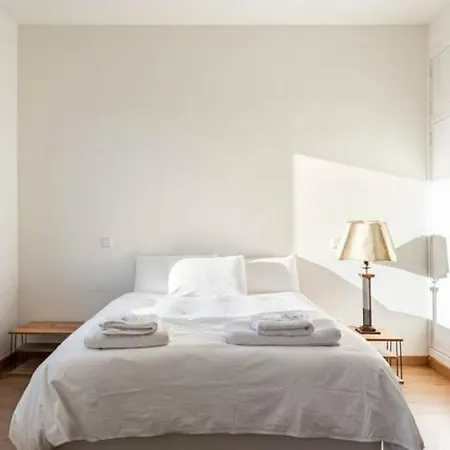 Executive Bright Y Apartment *
