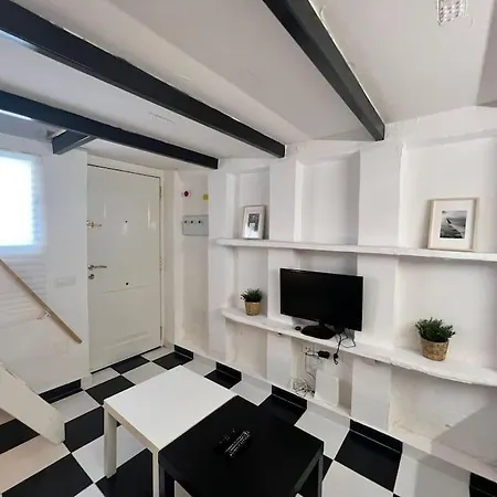 At Street Level 20 Min From Sol-piern * Madrid