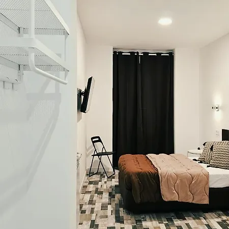 Guest house Andrea Granvia Madrid