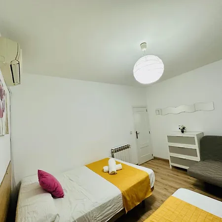 Apartment Punta Me In Downtown Madrid