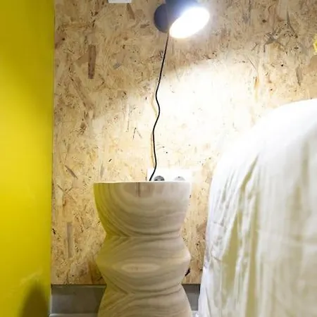 Estudio Moderno Y Acogedor En Rio Nº8 Madrid