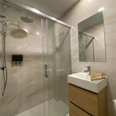 Refugio 2br Y 2ba Azca/bernabeu * Madrid