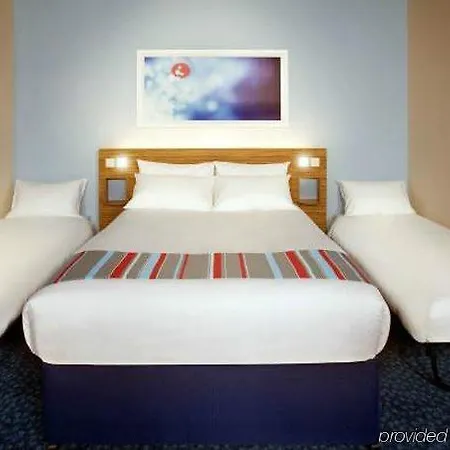 Travelodge Metropolitano Hotel *